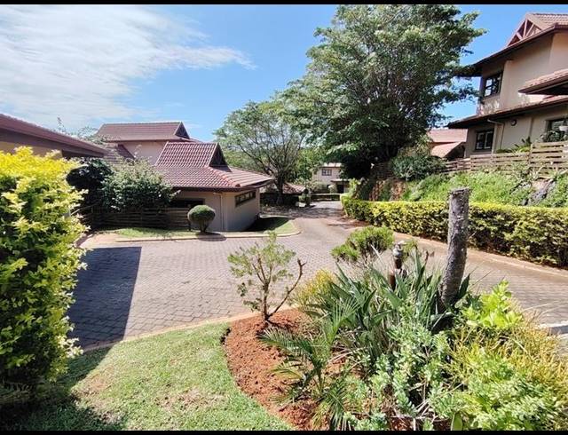 3 BEDROOM TOWNHOUSE FOR SALE IN IZINGA